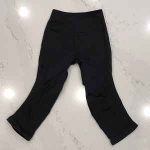 Lululemon cropped leggings, size four